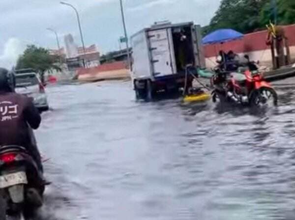 Awal 2025, Banjir Rob Terjang Jakarta Utara