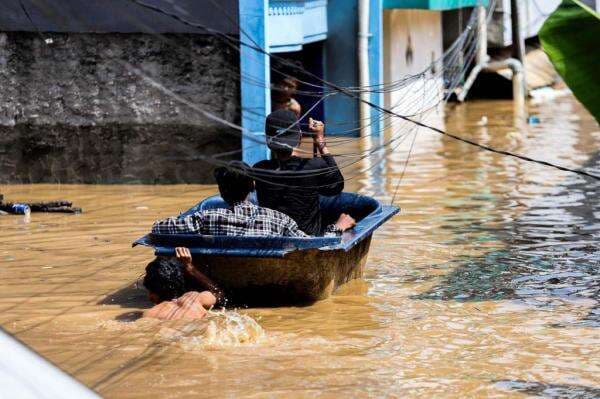 Warga Jatinegara Sambut Baik Pemindahan ke Rumah Susun untuk Hindari Banjir Warga Jatinegara Sambut Baik Pemindahan ke Rumah Susun untuk Hindari Banjir