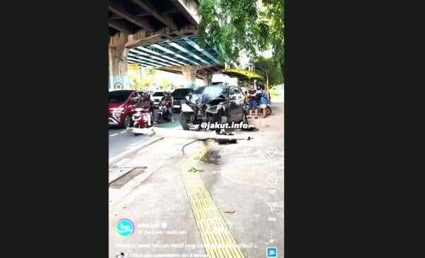 Kecelakaan di Kelapa Gading, Mobil Ditinggal Tanpa Rem Tangan Keluar dari Tol Sunter Tabrak Pesepeda