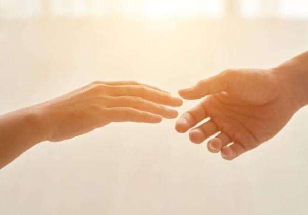 Mengenal <i>Collective Kindness</i>, Berbuat Baik Ternyata Bisa Kurangi Rasa Cemas Mengenal <i>Collective Kindness</i>, Berbuat Baik Ternyata Bisa Kurangi Rasa Cemas