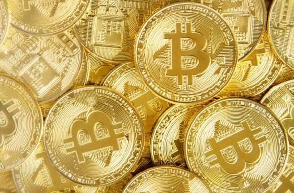 Harga Bitcoin Nyaris Sentuh 100.000 Dolar AS Didorong Ekspektasi Regulasi Kripto Trump