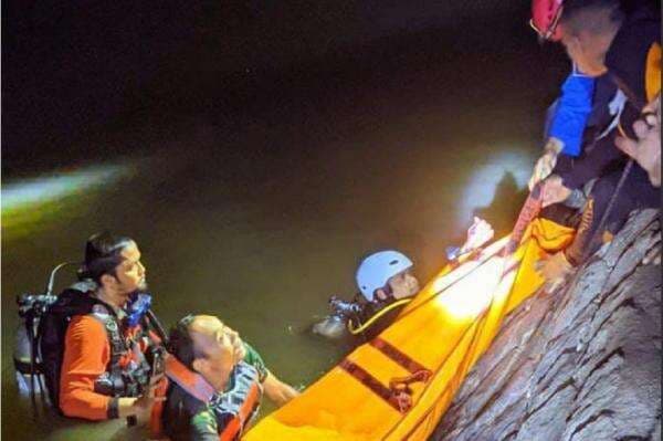 Tragis! 2 Bocah Perempuan di Sukoharjo Tewas Hanyut saat Main di Kali Samin Tragis! 2 Bocah Perempuan di Sukoharjo Tewas Hanyut saat Main di Kali Samin