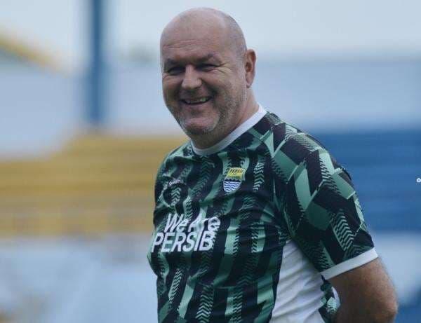 Persib Bandung vs Bali United: Bojan Hodak Sudah Pelajari Kekuatan Serdadu Tridatu Persib Bandung vs Bali United: Bojan Hodak Sudah Pelajari Kekuatan Serdadu Tridatu
