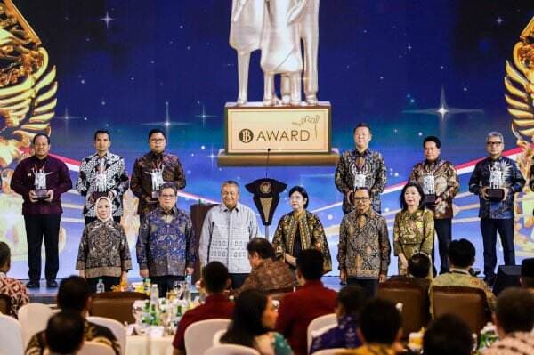 Dukung Stabilitas Keuangan, BRI Raih Dua Penghargaan pada Bank Indonesia Awards 2024