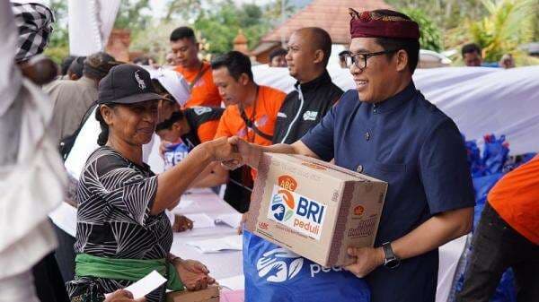 Peringati Hari Raya Nyepi, BRI Peduli Beri Bantuan Sembako dan Renovasi Pura Peringati Hari Raya Nyepi, BRI Peduli Beri Bantuan Sembako dan Renovasi Pura
