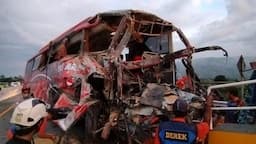 Bus Kecelakaan Maut dengan Truk di Tol Pandaan-Malang, Bawa Rombongan SMP Islam dari Bogor