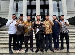 Sidang Lanjutan Sengketa Pilgub Jatim di MK: Dalil Risma-Gus Hans Dinilai Lemah