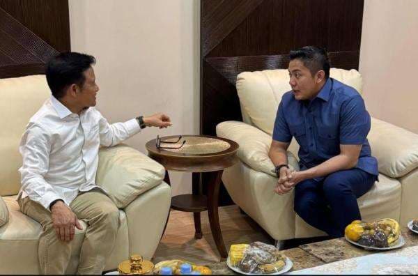 Temui Menko Cak Imin, Seskab Teddy Bahas Penanganan Bencana Temui Menko Cak Imin, Seskab Teddy Bahas Penanganan Bencana