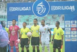 Ban Kapten di Tangan Ernando, Strategi Paul Munster Puncaki Klasemen