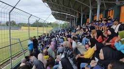 Laga Uji Coba Klub Khenzi United versus PPOPM di Stadion Mini Persikabo Dibanjiri Suporter