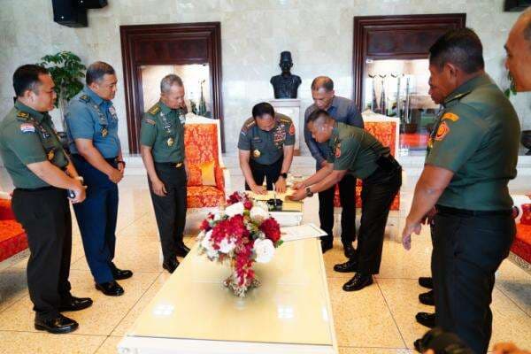 Panglima TNI Tandatangani MoU Pengamanan dan Pengawasan Kekayaan Negara