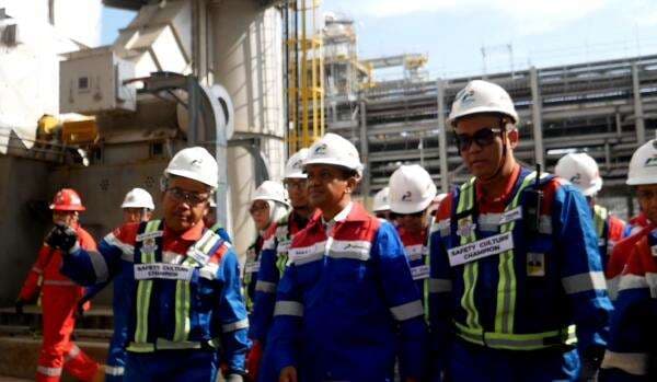 Cek Kilang Pertamina Balikpapan, Menteri Bahlil Pastikan Stok BBM Aman Jelang Nataru