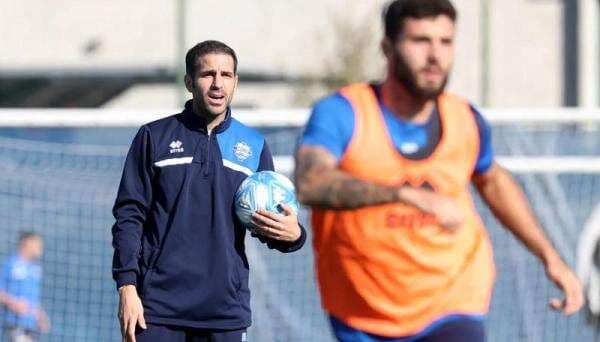 Cesc Fabregas Salut dengan Jay Idzes Cs, Akui Pusing Bongkar Pertahanan Venezia Cesc Fabregas Salut dengan Jay Idzes Cs, Akui Pusing Bongkar Pertahanan Venezia