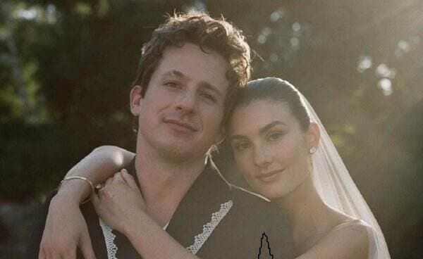 Kabar Bahagia, Charlie Puth Resmi Menikah dengan Brooke Sansone Kabar Bahagia, Charlie Puth Resmi Menikah dengan Brooke Sansone