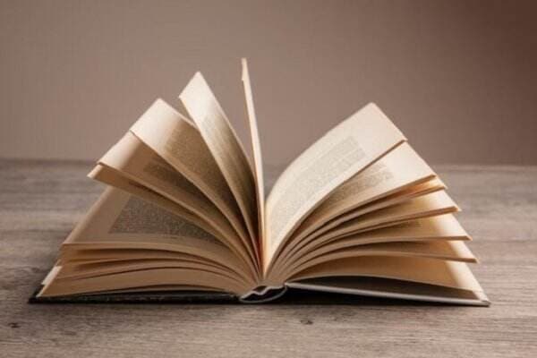 30 Contoh Kalimat Perbandingan dalam Kehidupan Sehari-hari 30 Contoh Kalimat Perbandingan dalam Kehidupan Sehari-hari