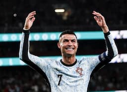 Cristiano Ronaldo Jadi Manusia Pertama yang Punya 1 Miliar Followers di Media Sosial!