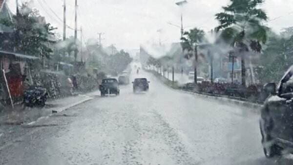 Musim Pancaroba Tiba, Waspada Hujan Deras dan Petir di Wilayah Ini Musim Pancaroba Tiba, Waspada Hujan Deras dan Petir di Wilayah Ini