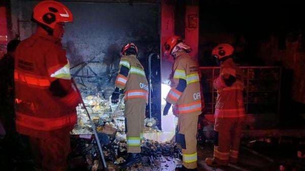 Ruko di Pasar Desa Wotan Sumberejo Bojonegoro Terbakar, Ini Penyebabnya Ruko di Pasar Desa Wotan Sumberejo Bojonegoro Terbakar, Ini Penyebabnya