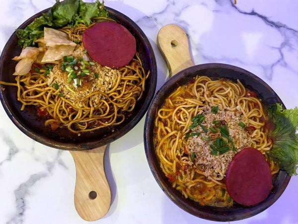 Mie Bakar Cobek, Sensasi Kuliner Unik Menggugah Selera Mie Bakar Cobek, Sensasi Kuliner Unik Menggugah Selera