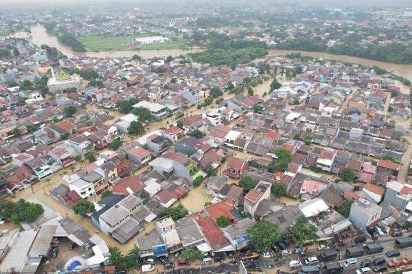 Update Banjir Bekasi, 2 Warga Tewas Tersetrum Listrik Update Banjir Bekasi, 2 Warga Tewas Tersetrum Listrik