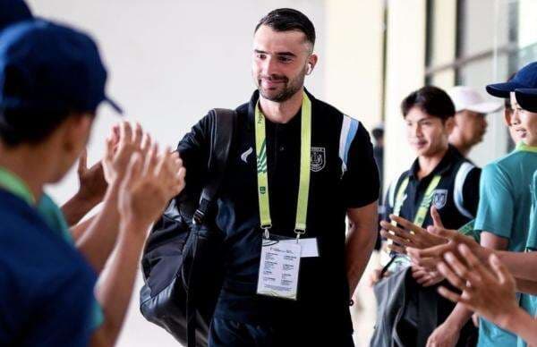 Fabien Garcia Belum Bisa Dimainkan Lawan Persibo, Ini Penjelasan Pelatih