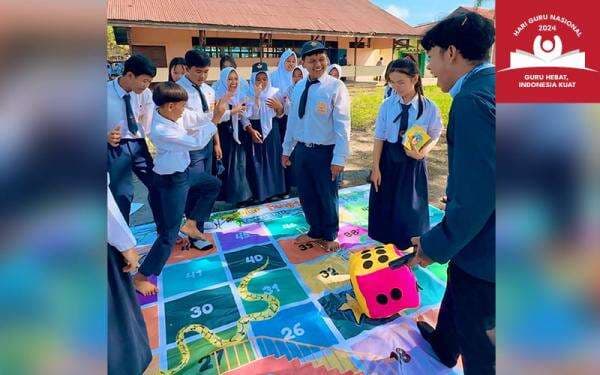 Kisah Inspiratif Wahyudi, Anak Tukang Ojek yang Jadi Guru Berprestasi dan Pejuang Literasi