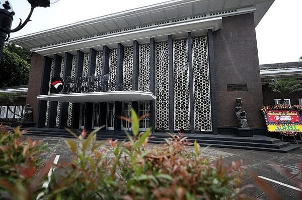 Profil hingga Jejak Karier Dewan Penasihat Danantara, dari Ray Dalio hingga Thaksin Profil hingga Jejak Karier Dewan Penasihat Danantara, dari Ray Dalio hingga Thaksin