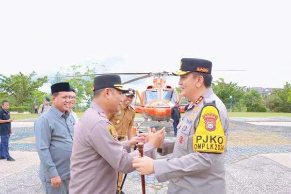 Kapolres  Sambut Kedatangan Kapolda Riau Beserta Rombongan Dalam Kunjungan Kerja di Kuansing