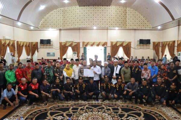 Waka Polres Rohil Rangkul Semua Pihak Untuk Cptakan Polkada Damai Waka Polres Rohil Rangkul Semua Pihak Untuk Cptakan Polkada Damai