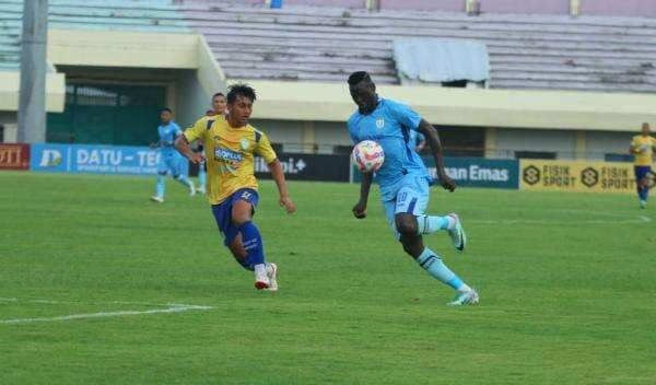 Ezechiel N'Douassel Hat Trick, Persela Naik ke Peringkat 2 Klasmen Grup 3