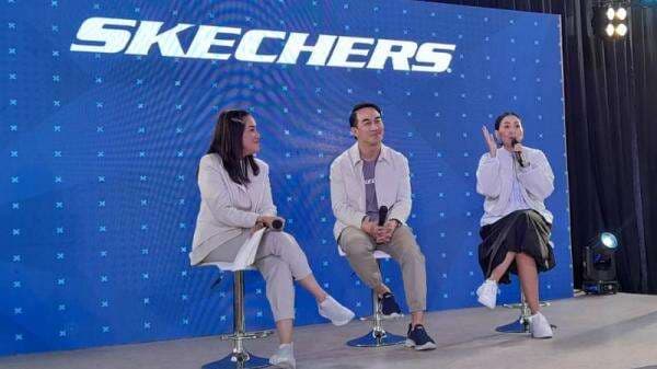 Tak Sampai 2 Detik! Semudah Memakai Sandal, Joe Taslim dan Skechers Hadirkan Inovasi Terbaru