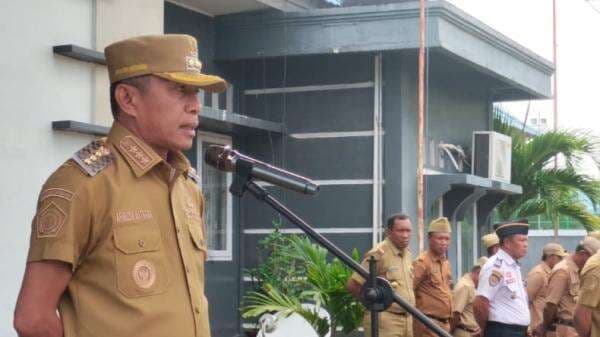 Bupati Buton Utara Afirudin Tegaskan ASN Harus Layani Masyarakat Tanpa Pamrih Bupati Buton Utara Afirudin Tegaskan ASN Harus Layani Masyarakat Tanpa Pamrih