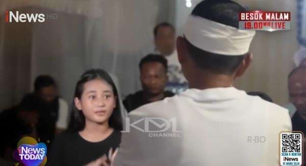 Viral Sosok Aura Cinta, Remaja yang Berani Debat dengan Dedi Mulyadi soal Wisuda Viral Sosok Aura Cinta, Remaja yang Berani Debat dengan Dedi Mulyadi soal Wisuda