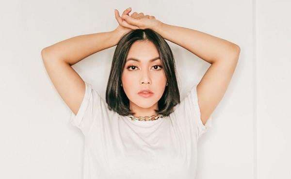 10 Tahun Menjanda, Denada Berharap Lekas Dapat Jodoh Sepulang Umrah 10 Tahun Menjanda, Denada Berharap Lekas Dapat Jodoh Sepulang Umrah