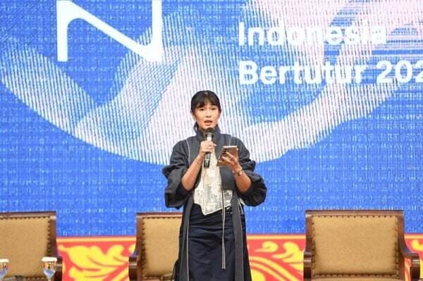 Dian Sastrowardoyo Sutradarai Film Pendek Kotak di Festival Indonesia Bertutur 2024 