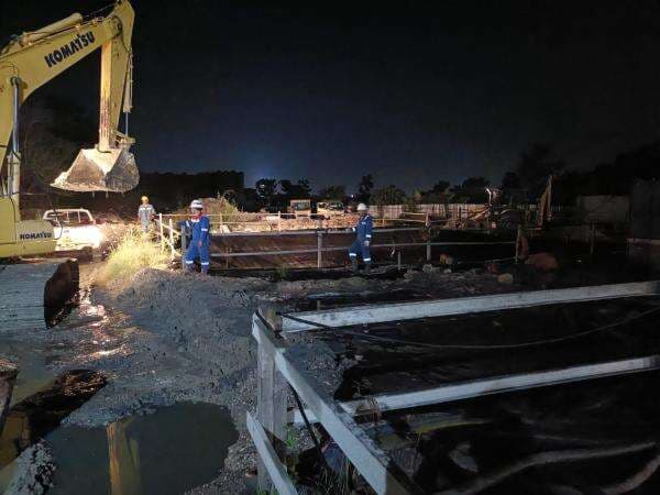 Ceceran Minyak di Ngampel Berasal dari Ini, PEP Sukowati Lakukan Pembersihan Ceceran Minyak di Ngampel Berasal dari Ini, PEP Sukowati Lakukan Pembersihan