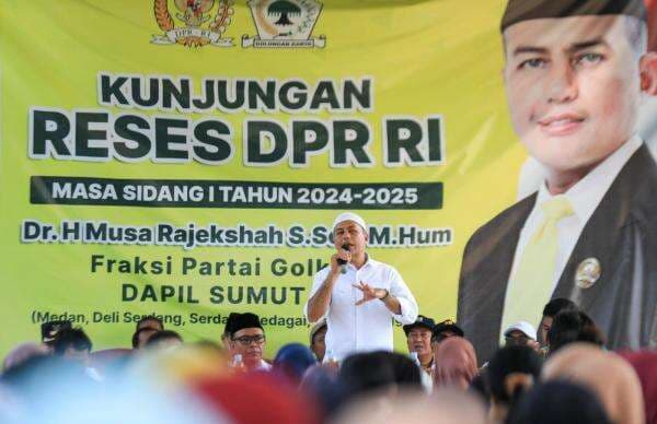 Tanggapi Keluhan Masyarakat di Deliserdang, Musa Rajekshah Tampung Aspirasi Warga Paluh Sibaji