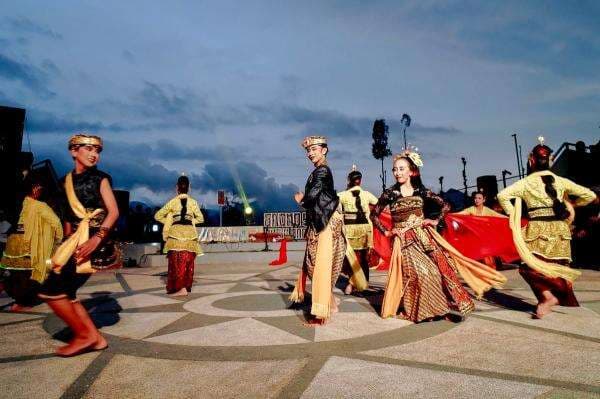Seruni Point Disulap Jadi Panggung Budaya Senja, Ini Daya Tarik Barunya Seruni Point Disulap Jadi Panggung Budaya Senja, Ini Daya Tarik Barunya