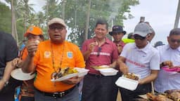 Festival Gemarikan 2024: Pj Gubernur Papua Barat Daya Bersama Warga Nikmati Ikan Bakar di Raja Ampat