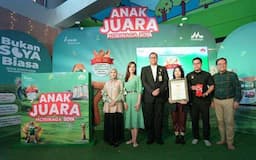 Gerakan 1.000 Cerita Bunda Anak Juara Morinaga Soya Raih Penghargaan MURI