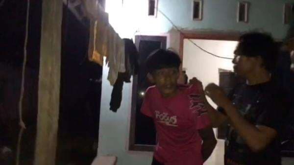 Pengedar Sabu di Boro-boro Konawe Selatan Disergap Polisi, Target Utama Lolos Pengedar Sabu di Boro-boro Konawe Selatan Disergap Polisi, Target Utama Lolos