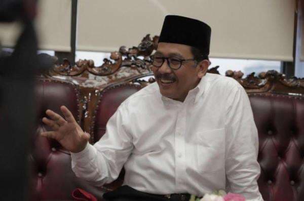 Pengunduran Diri KH Ma’ruf Amin Akan Dibahas di Rapat MUI Pengunduran Diri KH Ma’ruf Amin Akan Dibahas di Rapat MUI