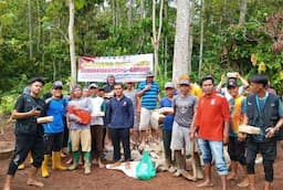 Antisipasi Banjir, Warga Pekon Persiapan Kresnomulyo Barat Gotong Royong Buat Gorong-Gorong