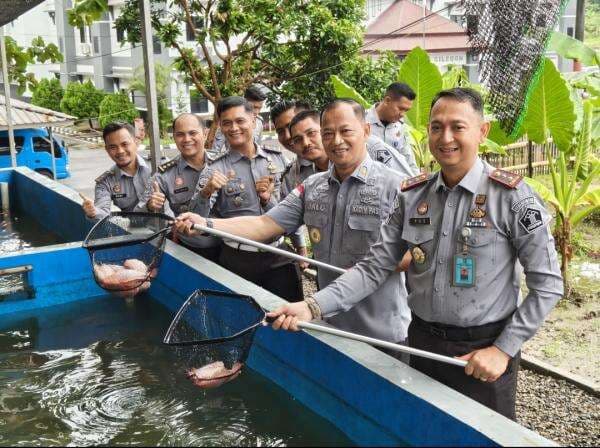 Lapas Cilegon Sukseskan Ketahanan Pangan Melalui Panen Raya dan Bantuan Sosial