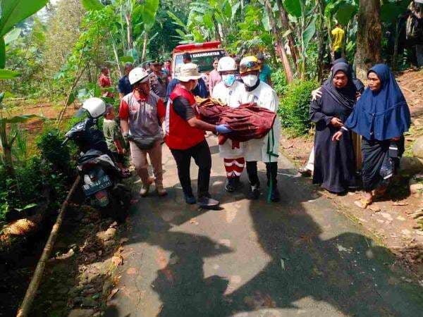 Nenek Berusia 94 Tahun di Karanganyar Ditemukan Tak Bernyawa Didalam Sumur