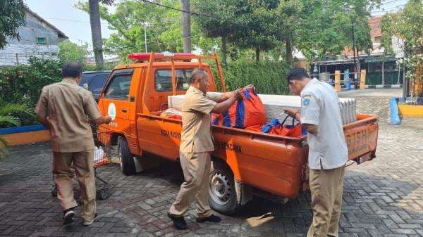 BMKG Ingatkan Cuaca Buruk Sepekan Kedepan, BPBD Lamongan Salurkan Bantuan Stimulan Korban Bencana