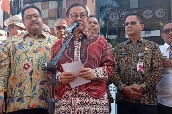 ASN Jakarta Wajib Naik Transportasi Umum Tiap Rabu, Ongkosnya Gratis ASN Jakarta Wajib Naik Transportasi Umum Tiap Rabu, Ongkosnya Gratis