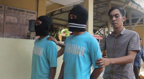 Dua Orang Pelaku Penggelapan Mobil di Samsat Pemalang Dibekuk Polisi di Kos Persembunyiannya Dua Orang Pelaku Penggelapan Mobil di Samsat Pemalang Dibekuk Polisi di Kos Persembunyiannya