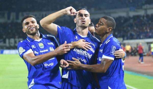 Persib Bandung Main Jelek saat Menang 1-0 atas PSM Makassar, Bojan Hodak: Terpenting 3 Poin! Persib Bandung Main Jelek saat Menang 1-0 atas PSM Makassar, Bojan Hodak: Terpenting 3 Poin!