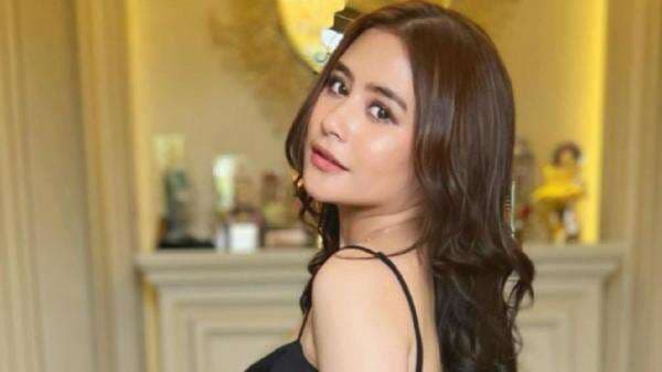 Profil dan Fakta Menarik Prilly Latuconsina dan Omara Esteghlal: Perjalanan Cinta yang Menginspirasi